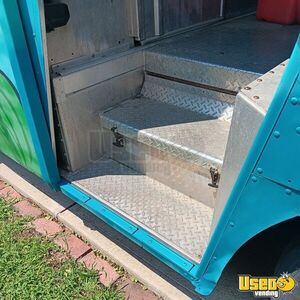 1997 Mt45 All-purpose Food Truck Stainless Steel Wall Covers Pennsylvania Gas Engine for Sale