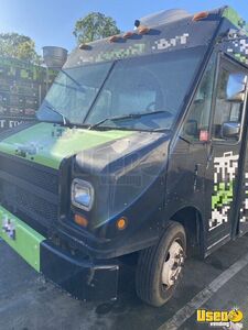 1997 Mt45 Kitchen Food Truck All-purpose Food Truck Stainless Steel Wall Covers North Carolina Diesel Engine for Sale
