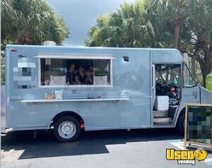1997 Mt45 Step Van Kitchen Food Truck All-purpose Food Truck Cabinets Florida Diesel Engine for Sale