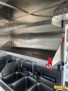1997 Mt45 Step Van Kitchen Food Truck All-purpose Food Truck Hot Water Heater Florida Diesel Engine for Sale