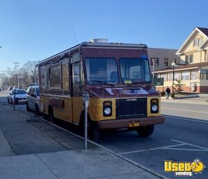 1997 P-90 Step Van Kitchen Food Truck All-purpose Food Truck New York Gas Engine for Sale