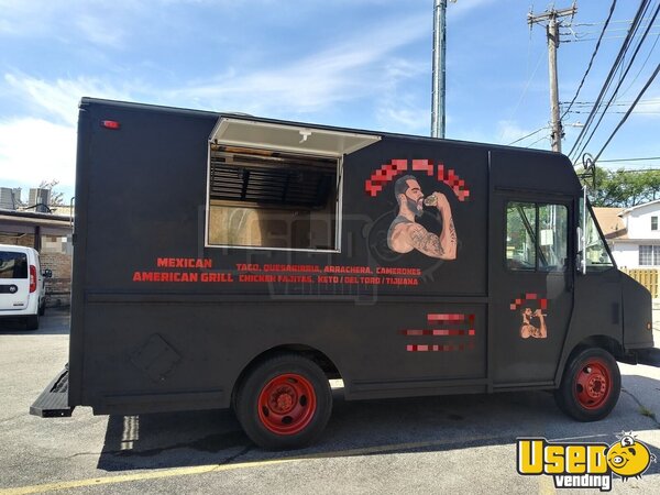 1997 P30 All-purpose Food Truck All-purpose Food Truck Illinois Gas Engine for Sale