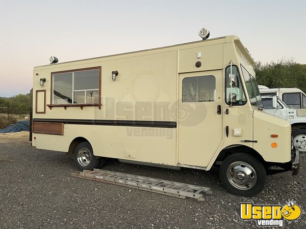 1997 P30 All-purpose Food Truck Arizona Diesel Engine for Sale