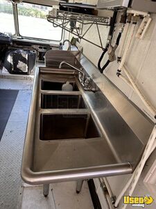 1997 P30 All-purpose Food Truck Breaker Panel Michigan for Sale