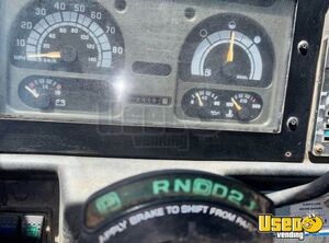 1997 P30 All-purpose Food Truck Diamond Plated Aluminum Flooring Pennsylvania Diesel Engine for Sale