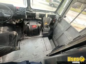 1997 P30 All-purpose Food Truck Electrical Outlets Texas Diesel Engine for Sale
