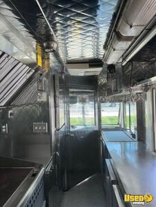 1997 P30 All-purpose Food Truck Exterior Customer Counter Pennsylvania Diesel Engine for Sale