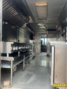 1997 P30 All-purpose Food Truck Exterior Customer Counter Texas Diesel Engine for Sale