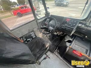 1997 P30 All-purpose Food Truck Hand-washing Sink Texas Diesel Engine for Sale