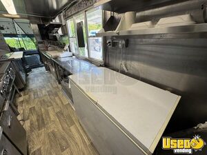 1997 P30 All-purpose Food Truck Propane Tank Michigan Gas Engine for Sale
