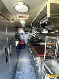 1997 P30 All-purpose Food Truck Stainless Steel Wall Covers Delaware Gas Engine for Sale