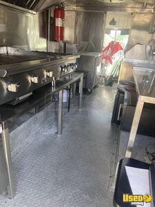 1997 P30 All-purpose Food Truck Stainless Steel Wall Covers Texas Diesel Engine for Sale