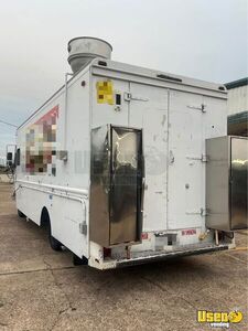 1997 P30 All-purpose Food Truck Stainless Steel Wall Covers Texas Diesel Engine for Sale