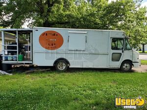1997 P30 Barbecue Food Truck Barbecue Food Truck Kansas Gas Engine for Sale