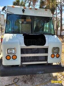 1997 P30 Ice Cream Truck Concession Window Florida Diesel Engine for Sale
