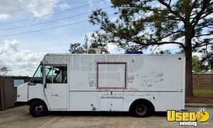 1997 P30 Mobile Hair & Nail Salon Truck Air Conditioning Texas Gas Engine for Sale