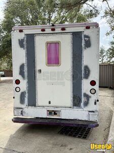1997 P30 Mobile Hair & Nail Salon Truck Backup Camera Texas Gas Engine for Sale