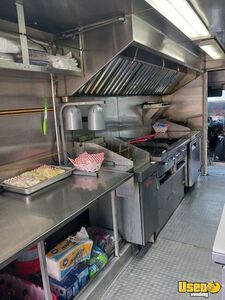 1997 P30 Step Van Kitchen Food Truck All-purpose Food Truck Flatgrill Colorado Diesel Engine for Sale