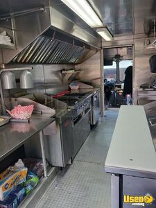 1997 P30 Step Van Kitchen Food Truck All-purpose Food Truck Fryer Colorado Diesel Engine for Sale