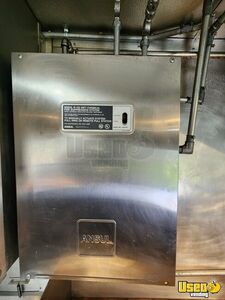 1997 P30 Step Van Kitchen Food Truck All-purpose Food Truck Hand-washing Sink Colorado Diesel Engine for Sale