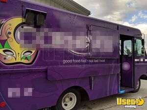 1997 P30 Step Van Kitchen Food Truck All-purpose Food Truck Indiana Gas Engine for Sale