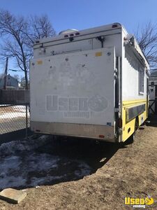 1997 P30 Step Van Kitchen Food Truck All-purpose Food Truck Massachusetts Diesel Engine for Sale