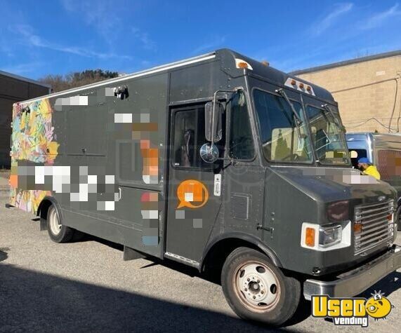 1997 P30 Step Van Kitchen Food Truck All-purpose Food Truck Pennsylvania Gas Engine for Sale