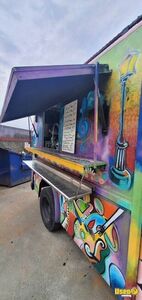 1997 P30 Step Van Kitchen Food Truck All-purpose Food Truck Propane Tank Louisiana Diesel Engine for Sale