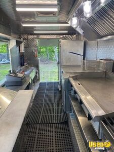 1997 P30 Step Van Kitchen Food Truck All-purpose Food Truck Shore Power Cord Massachusetts Diesel Engine for Sale