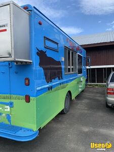 1997 P30 Step Van Kitchen Food Truck All-purpose Food Truck Upright Freezer Vermont for Sale