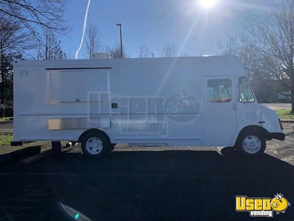 1997 P30 Step Van Kitchen Food Truck All-purpose Food Truck Washington for Sale