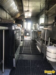 1997 P32 All-purpose Food Truck Exterior Customer Counter Vermont Diesel Engine for Sale