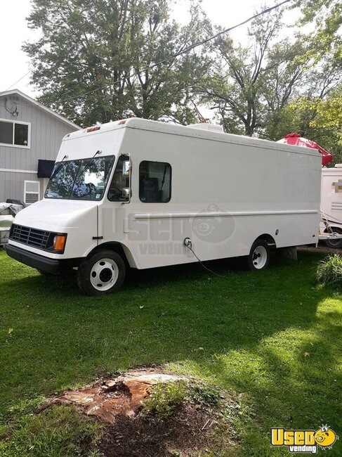 1997 P32 Union City Body All-purpose Food Truck New York Diesel Engine for Sale
