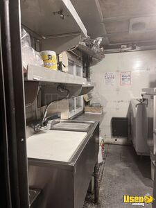 1997 P3500 All-purpose Food Truck Diamond Plated Aluminum Flooring Maryland Diesel Engine for Sale