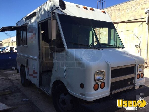 1997 P3500 Food Truck All-purpose Food Truck Texas Diesel Engine for Sale