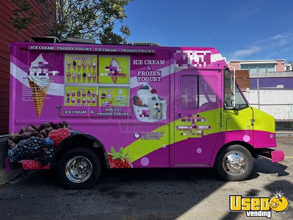 1997 P3500 Ice Cream Truck Ice Cream Truck New York Diesel Engine for Sale