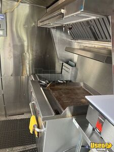 1997 P3500 Kitchen Food Truck All-purpose Food Truck Diamond Plated Aluminum Flooring Maryland Diesel Engine for Sale