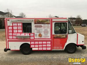 1997 P3500 Kitchen Food Truck All-purpose Food Truck Virginia Diesel Engine for Sale