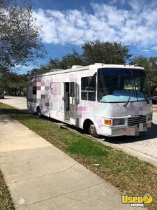 1997 Seabreeze Mobile Beauty Salon Bus Mobile Hair Salon Truck Electrical Outlets Florida Gas Engine for Sale