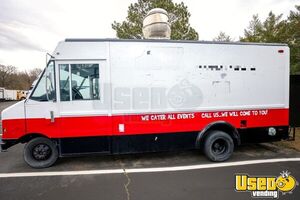 1997 Step Van Food Truck All-purpose Food Truck Insulated Walls Tennessee Gas Engine for Sale