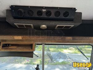 1997 T 444e Taco Food Truck Diamond Plated Aluminum Flooring Tennessee Diesel Engine for Sale