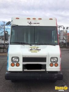 1997 T Series Kitchen Food Truck All-purpose Food Truck Spare Tire Virginia Diesel Engine for Sale