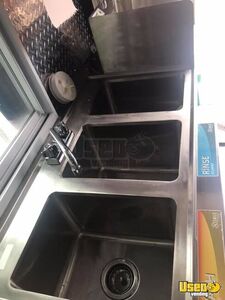 1997 T Series Kitchen Food Truck All-purpose Food Truck Stovetop Virginia Diesel Engine for Sale