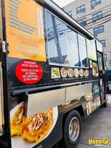 1997 Taco Truck Taco Food Truck Diamond Plated Aluminum Flooring New York Gas Engine for Sale