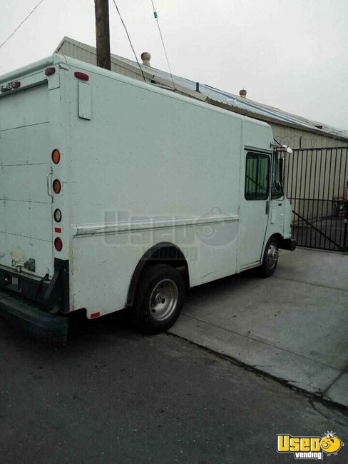 1997 Utilimaster Empty Step Van Truck Stepvan California Diesel Engine for Sale
