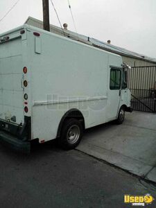 1997 Utilimaster Empty Step Van Truck Stepvan California Diesel Engine for Sale