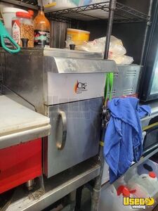 1997 Utilimaster P3500 Kitchen Food Truck All-purpose Food Truck Upright Freezer New Mexico Diesel Engine for Sale