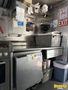 1997 Van All-purpose Food Truck Electrical Outlets Michigan Diesel Engine for Sale