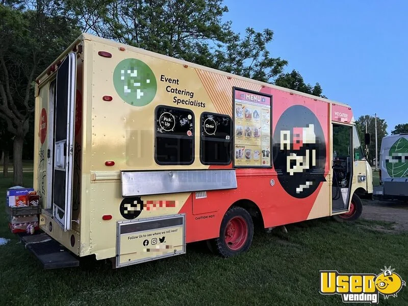 1997 Van All-purpose Food Truck Michigan Diesel Engine for Sale