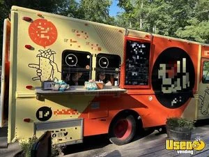 1997 Van All-purpose Food Truck Oven Michigan Diesel Engine for Sale